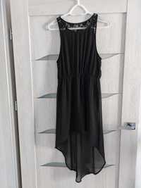 Sukienka w kolorze czarnym