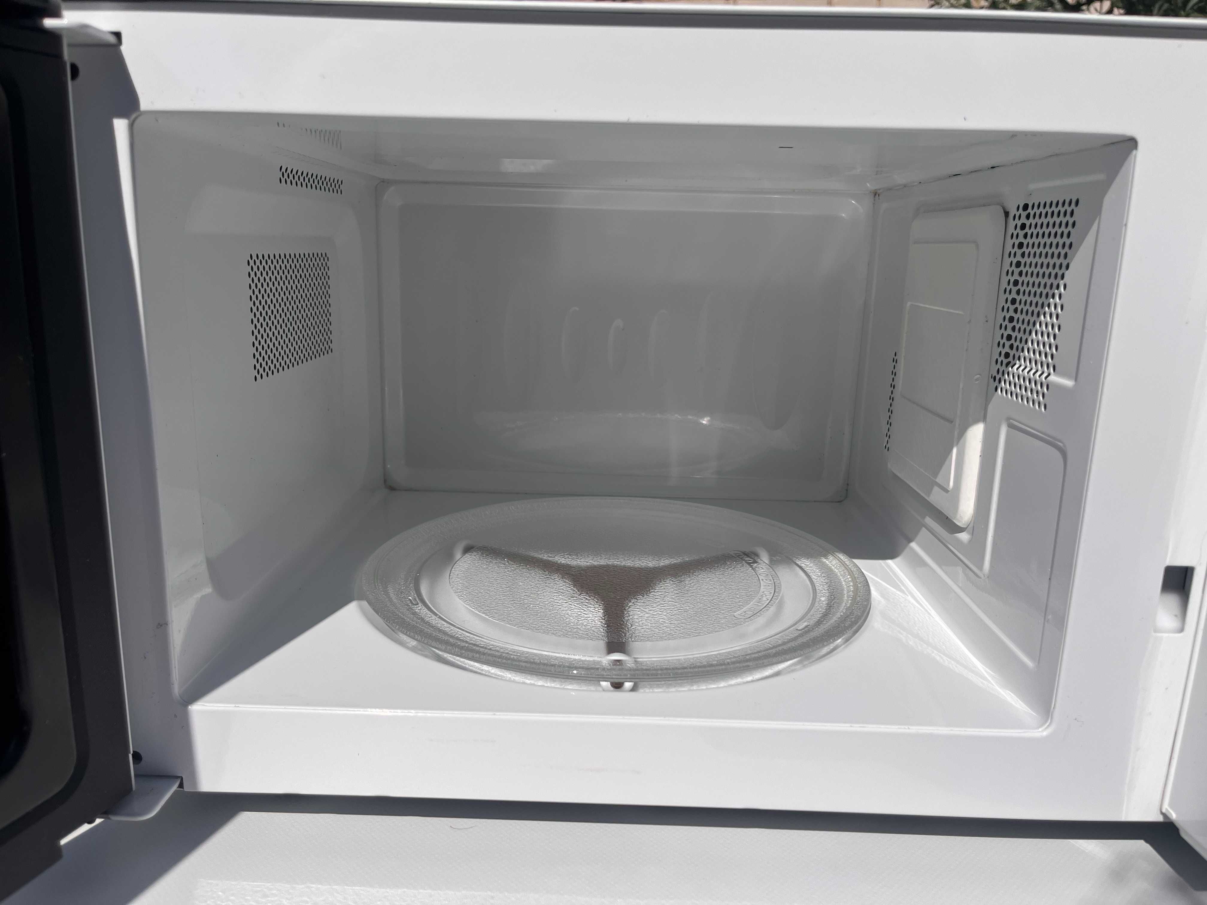 Kuchenka Mikrofalowa, Mikrofalówka LG - Biała, 1200 W - Dowóz