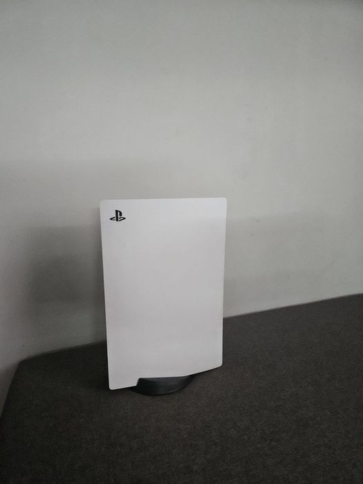 Приставка PS 5(гра в комплекті спайдер мен 2)