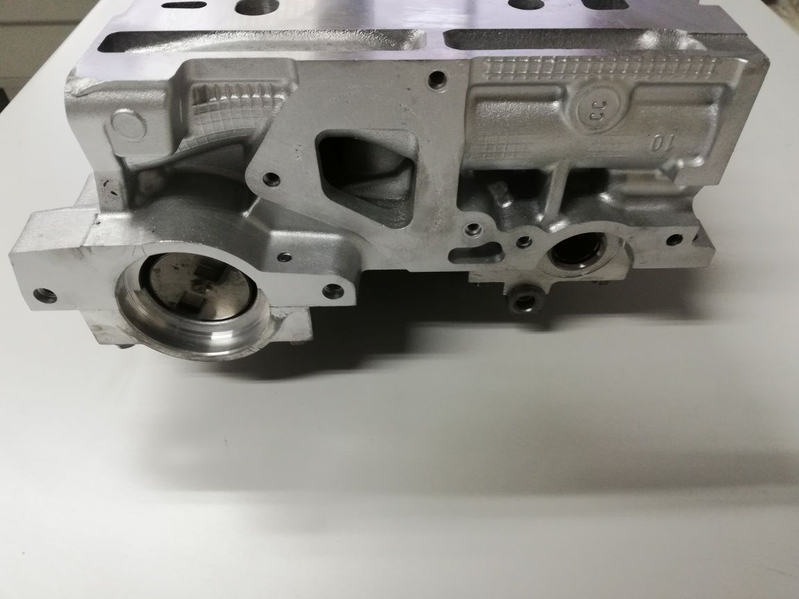 Cabeça de motor Renault 2.2 DTMaster/Espace/Laguna/Vel Satis motor G9T