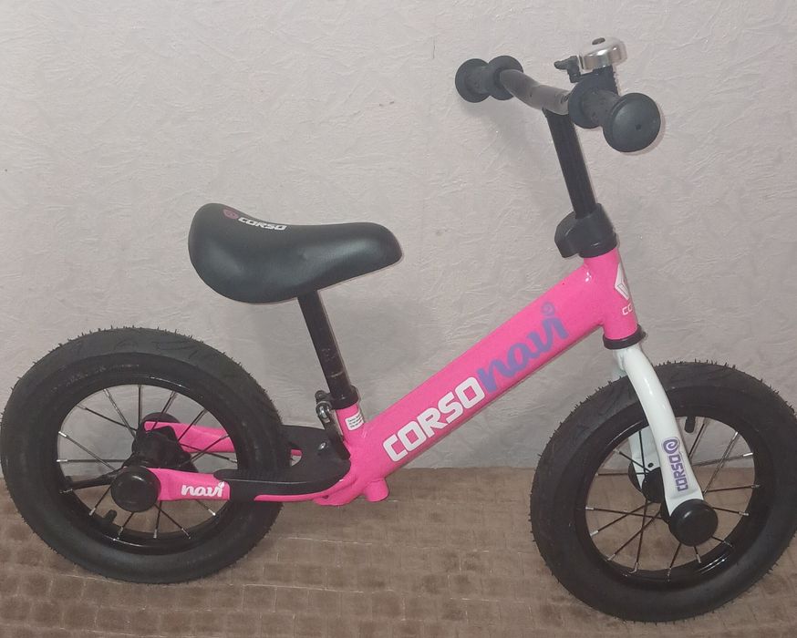 Велобіг "CORSO 12" сталева рама, колеса надувні