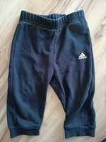 Granatowe spodenki dresowe Adidas 74