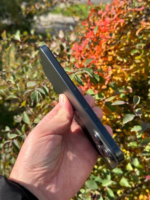 Продам IPhone 15 PRO MAX 256 Neverlock