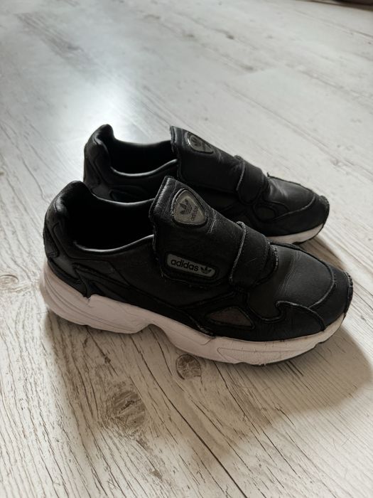 Кросівки Adidas Falcon оригінал p 37,5 23 см шкіра