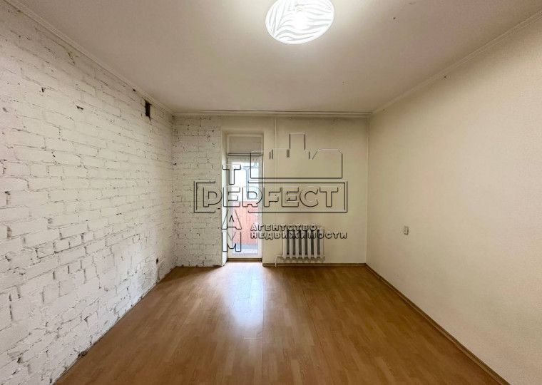 Продаж 2к квартири Харченка 43а / Харченко 43а Бортничі