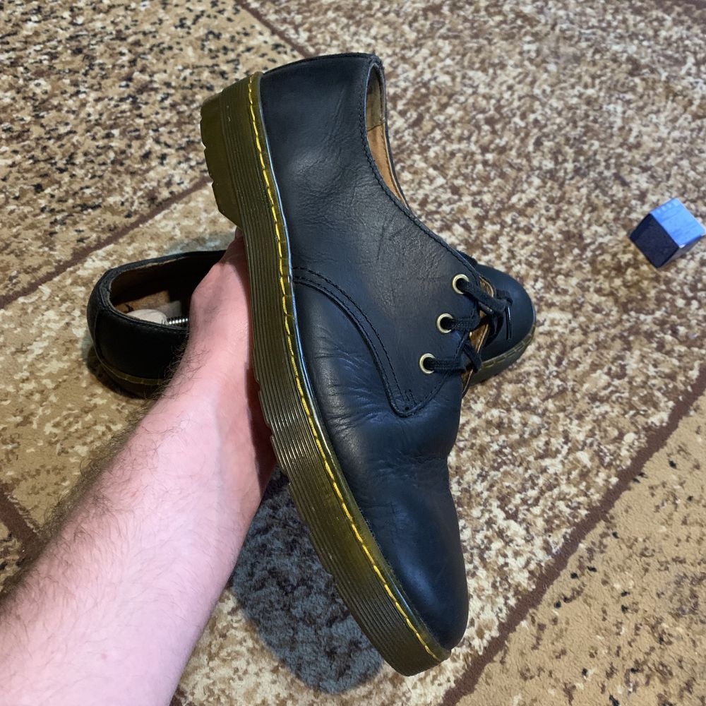 Кожаные туфли dr. martens aw501