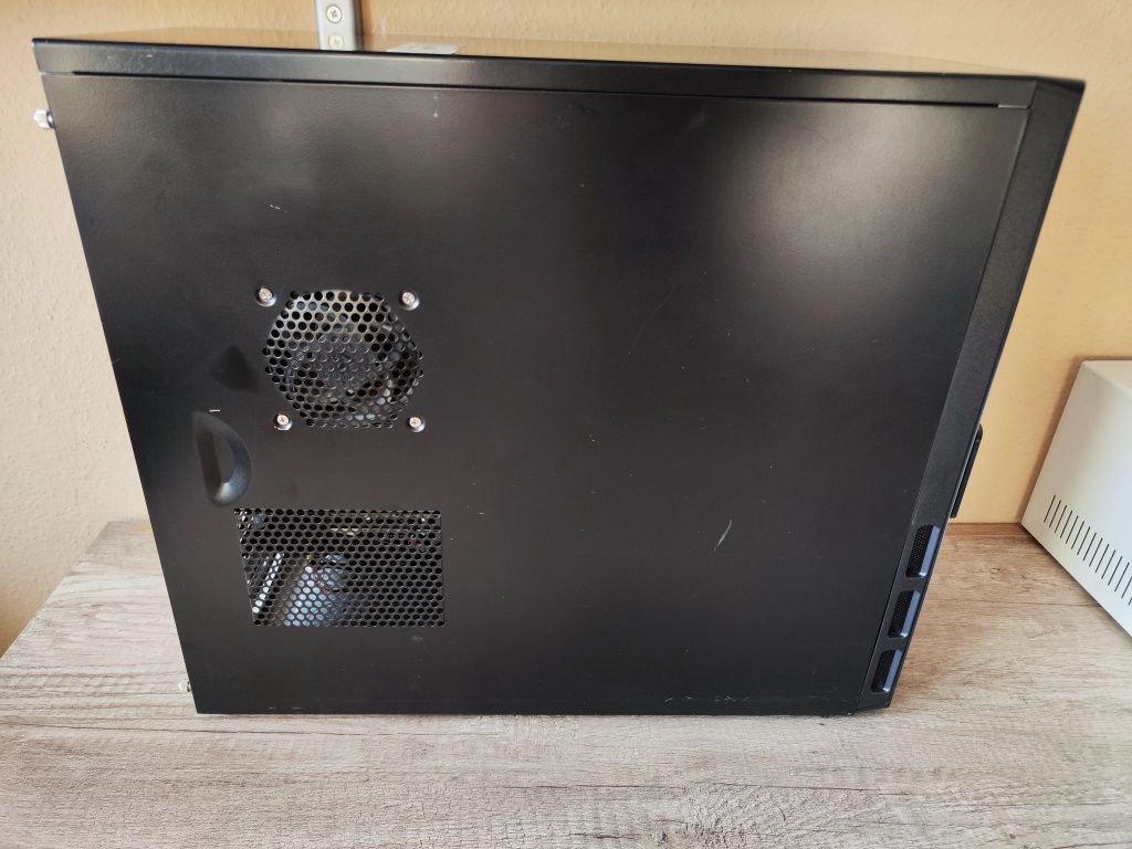 Komputer AORUS PRO B450 Ryzen 5 3500X RAM 16GB SSD 240GB RX 570