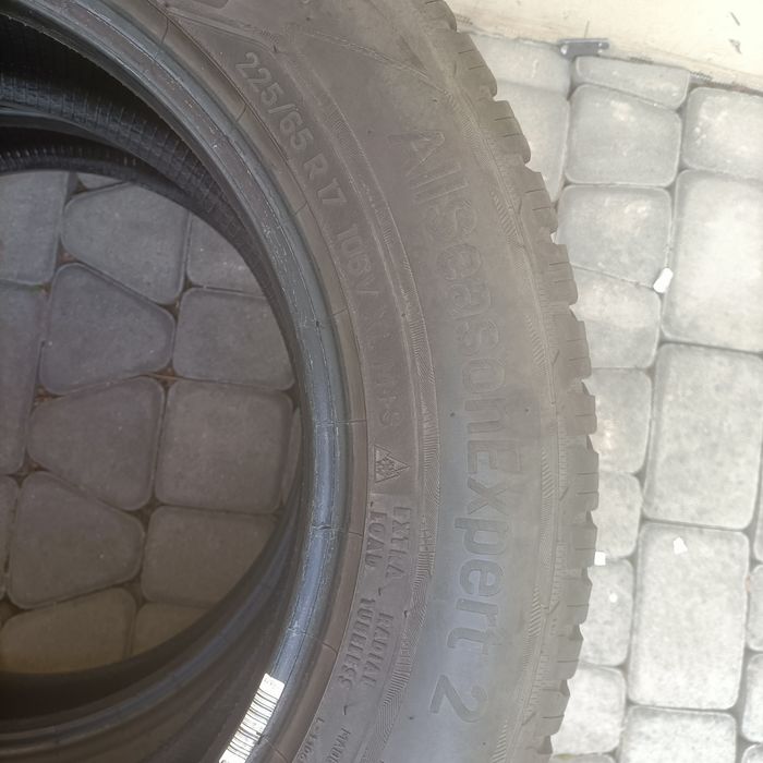 Opony uniroyal Allseasone Expert 2 225/65 R17