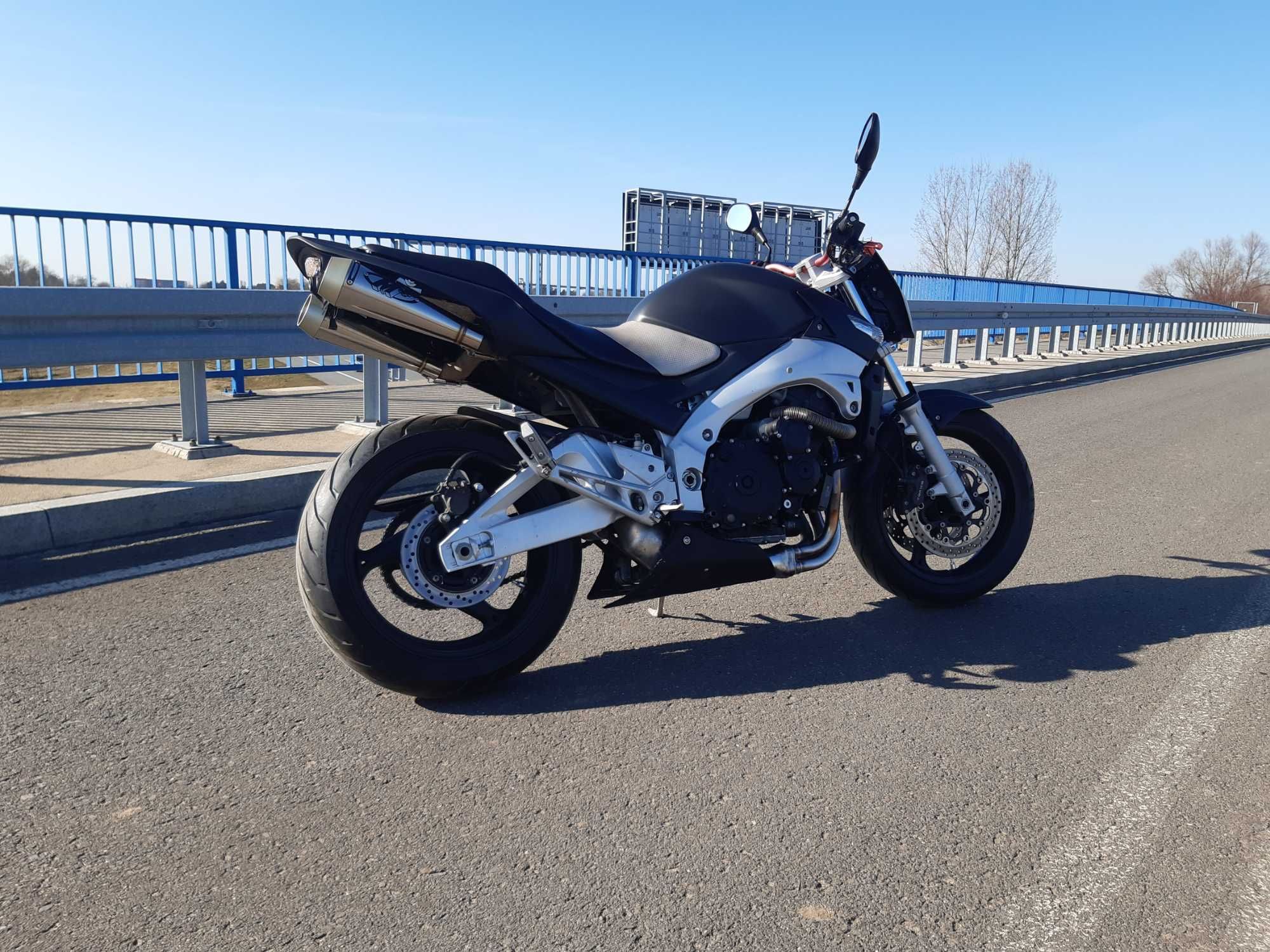 Suzuki gsr 600  Po przeglądzie przed sezonem 2006r. Możliwy transport