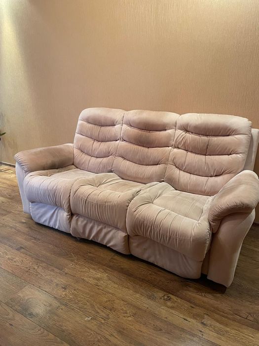 Продам диван  б/у