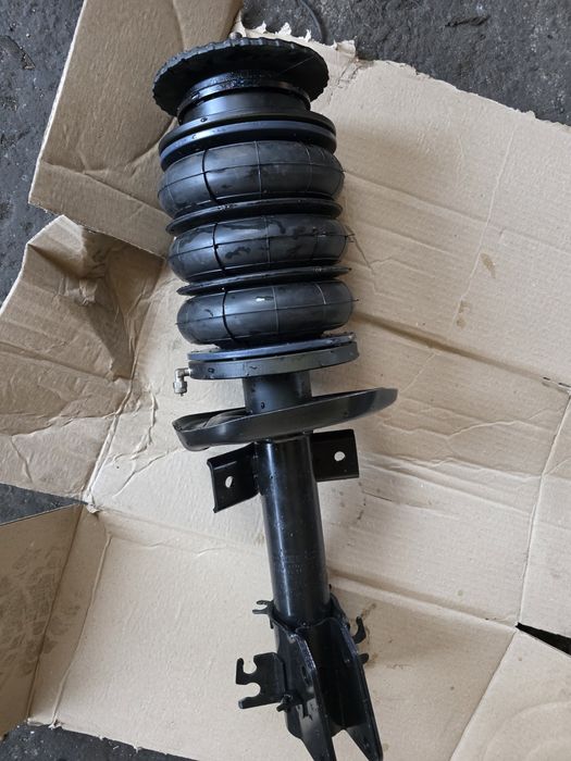 Пневмоподвеска , передние пневмостойки Рено Мастер 3, Опель Мовано