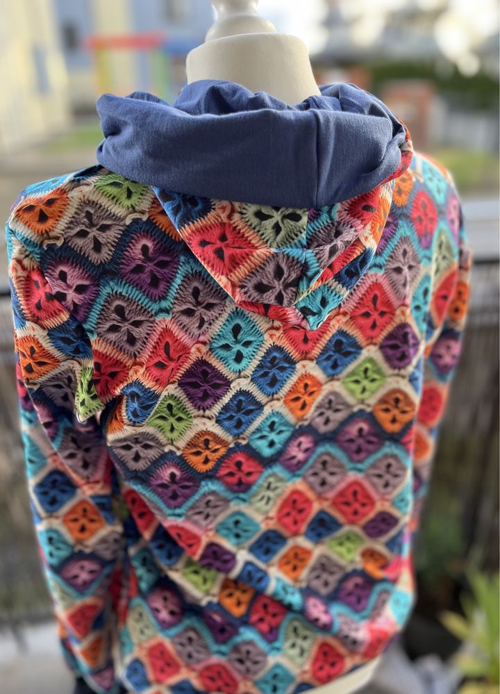 Bluza z kapturem handmade