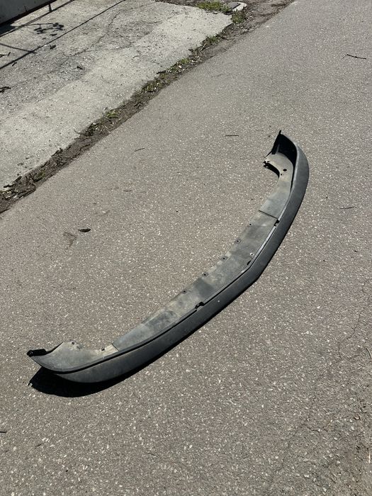 Dodge Challenger 2016 нижня частина бамперу