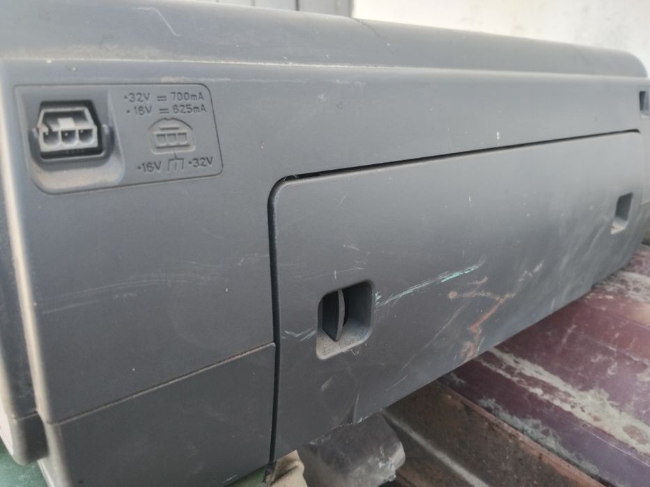 Продам принтер HP PhotoSmart 7760. Б/у. Давно стоит без работы.