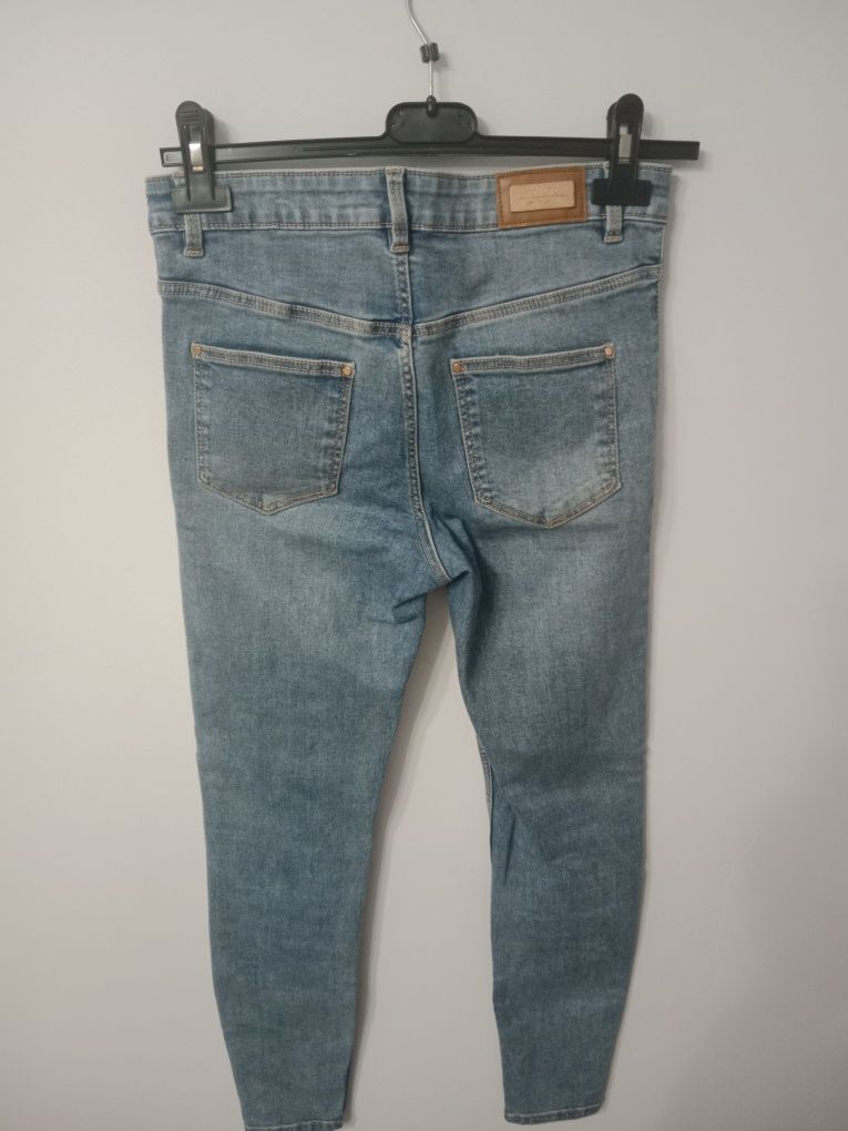Spodnie jak nowe mohito 34
