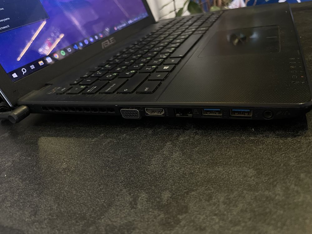 Ноутбук Asus X552EP