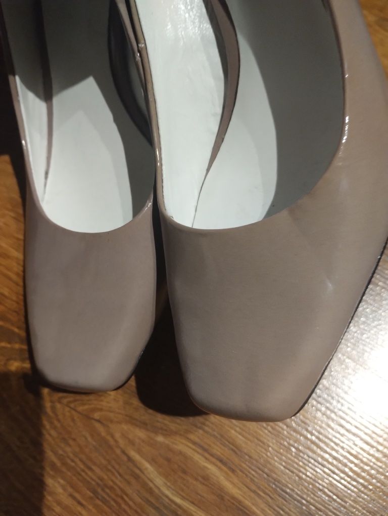 Szpilki skóra Calvin Klein rozm 36