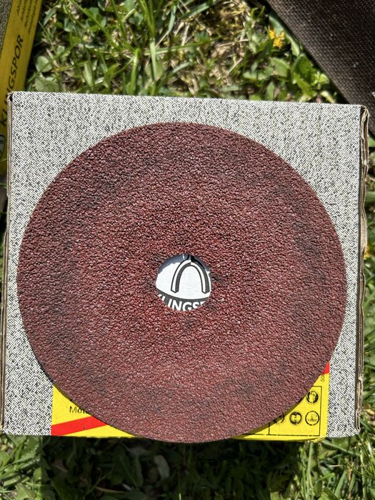 Klingspor papier scierny krażek fibrowy 125 x 22 gradacja 36 25 sztuk