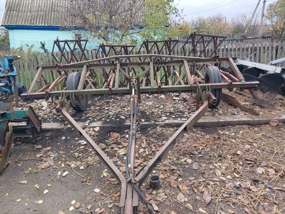 Продам плуг ПЛН 3-35