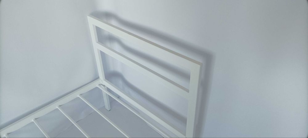 Ліжко в стилі лофт білий колір металеве з міцне . Кровать белая .Loft