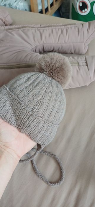 Зимний комбинезон + шапка