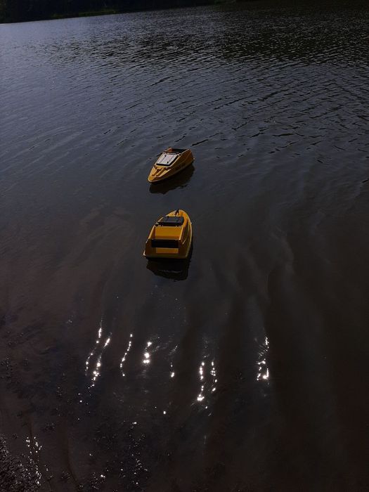 Кораблик прикормочний GPS автопілотом.