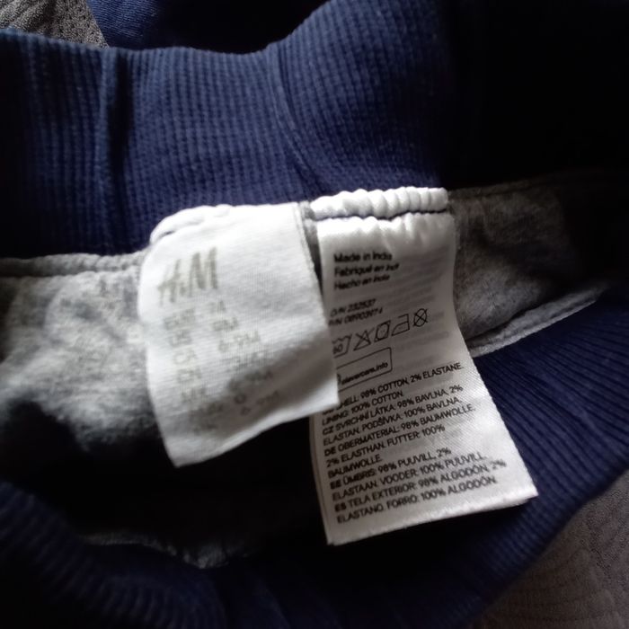 Zestaw/komplet dla niemowlaka rozmiar 74 bluza spodnie i buty r 19