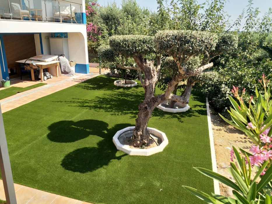 Relva sintética desportiva e paisagista