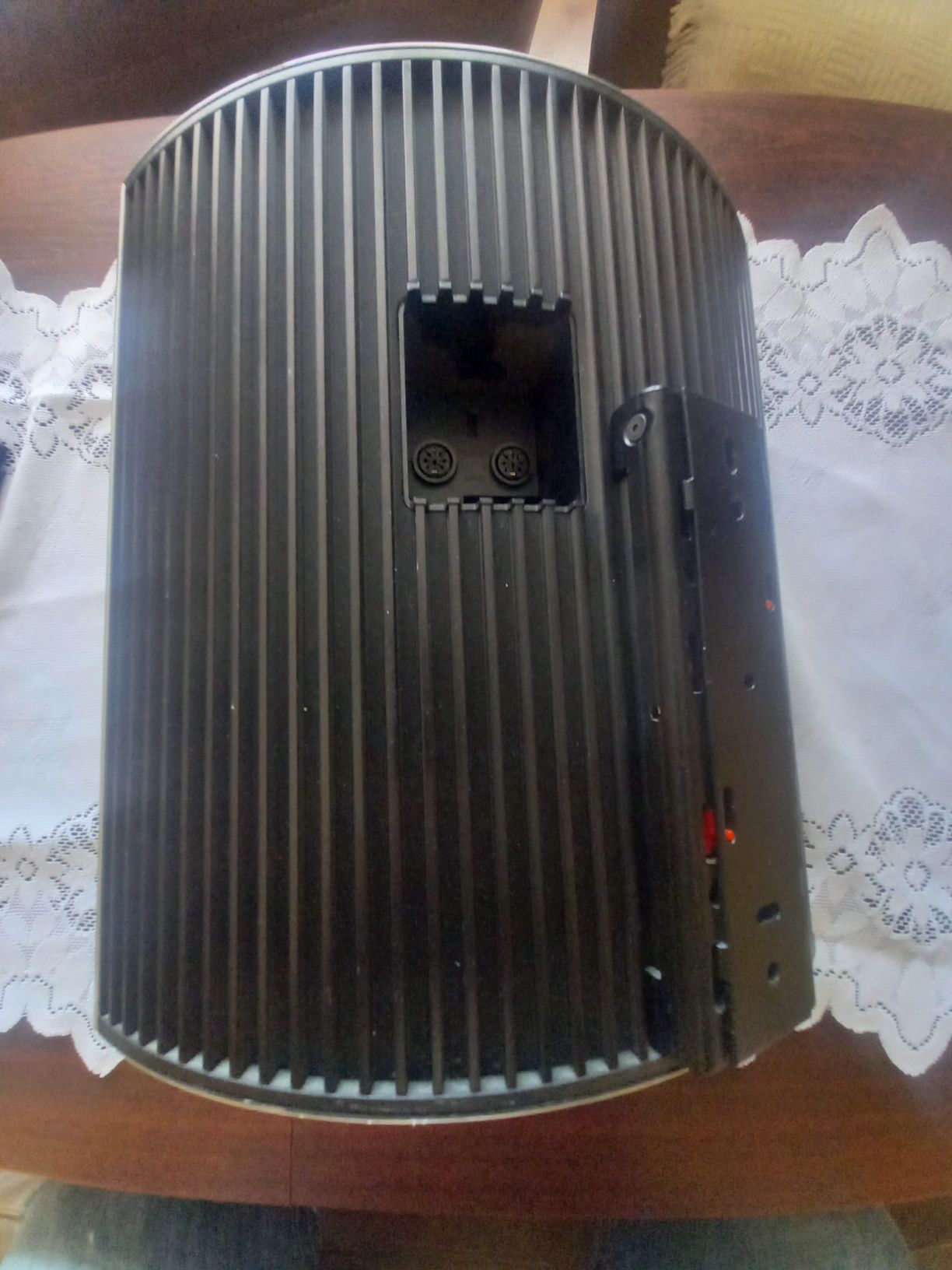 Kolumna aktywna BeoLab 4000