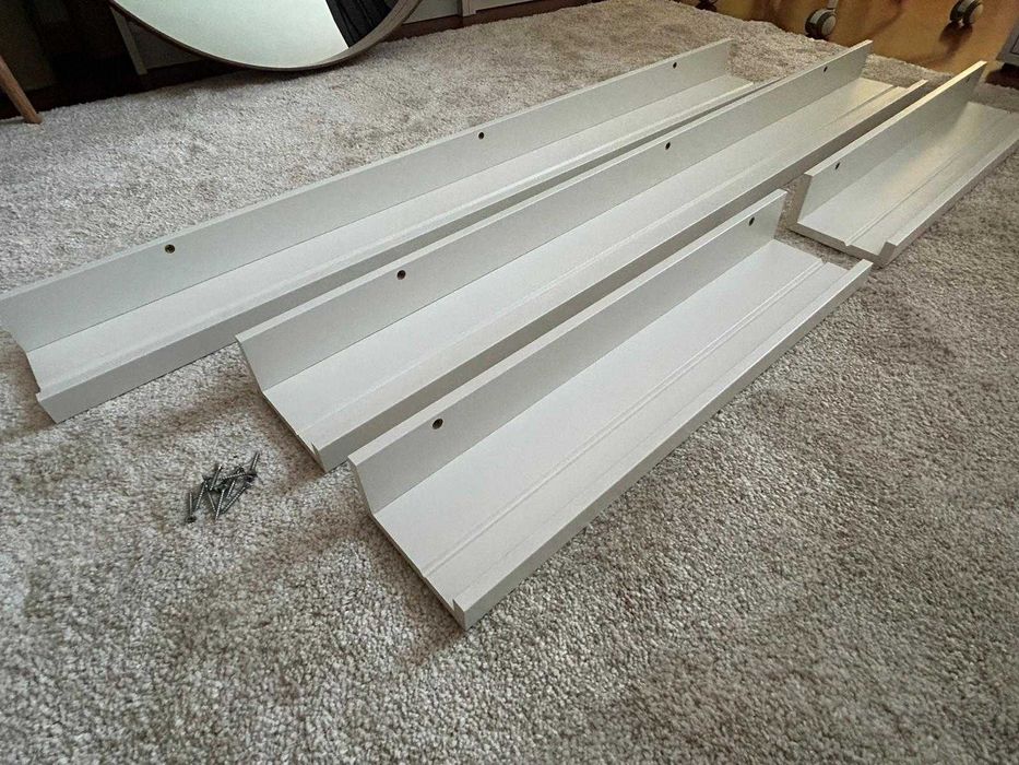 4 prateleiras para molduras Ikea Mosslanda (2 de 115cm + 2 de 55cm)