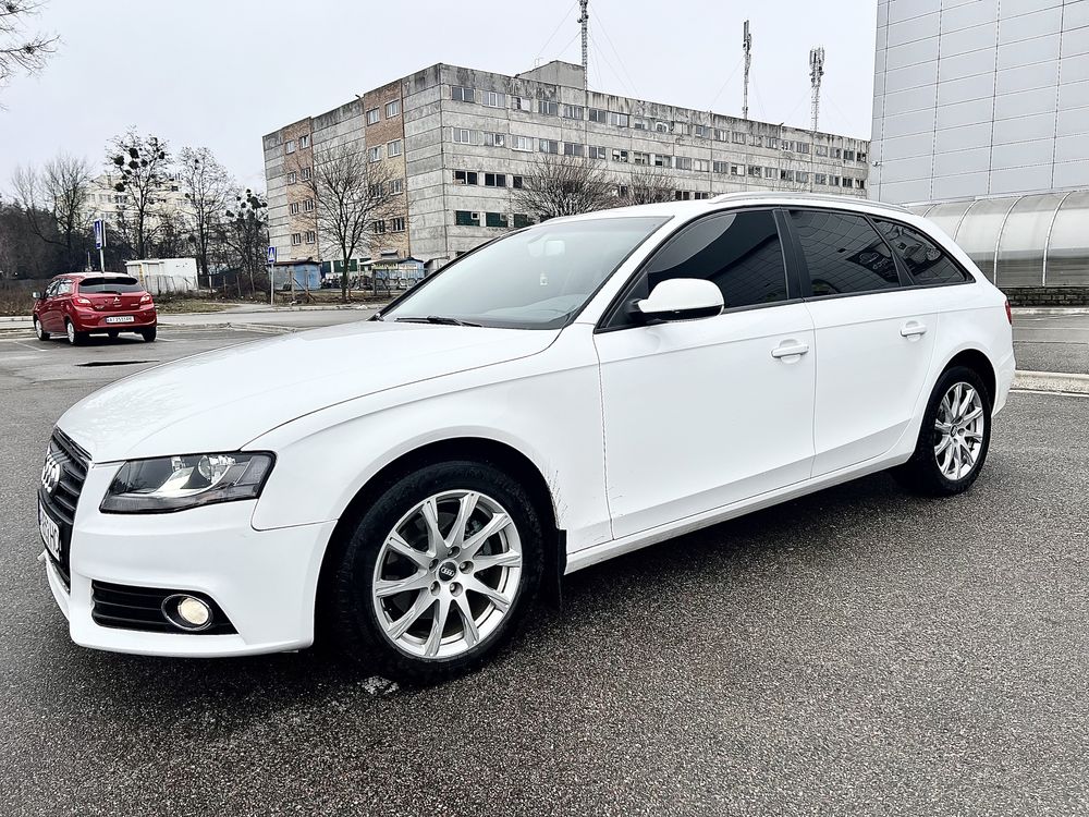 Audi A4 2.0 тді 2011 рік