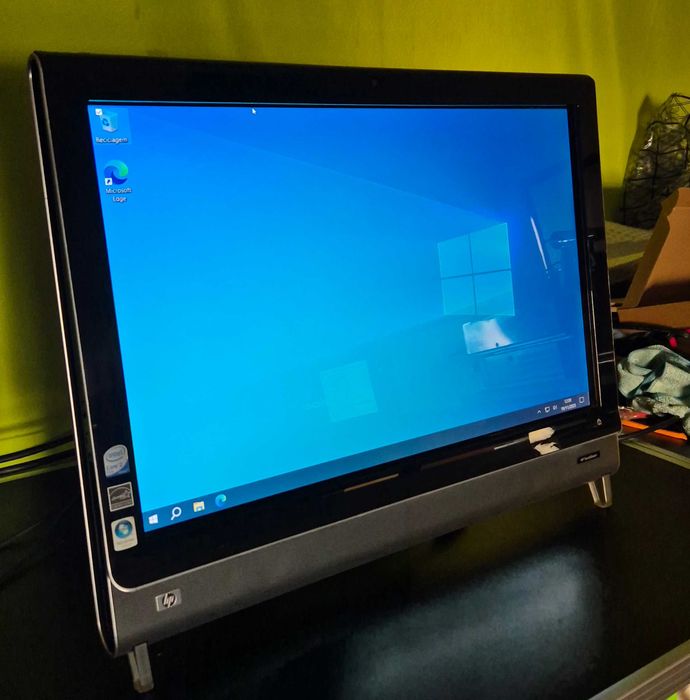 PC HP All In One IQ500| C2D T6400 2.0Ghz| 4Gb | SSD | 22" | Win10 LTSC