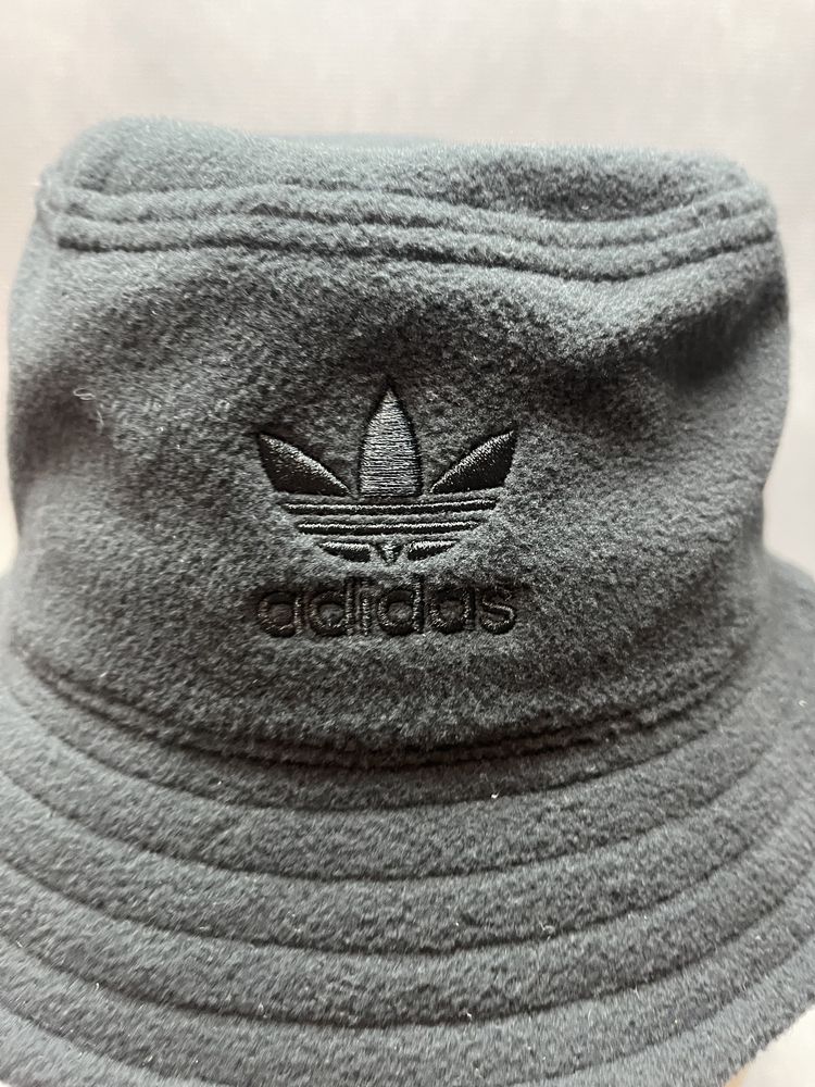 Kapelusz Bucket Adidas Polarowy