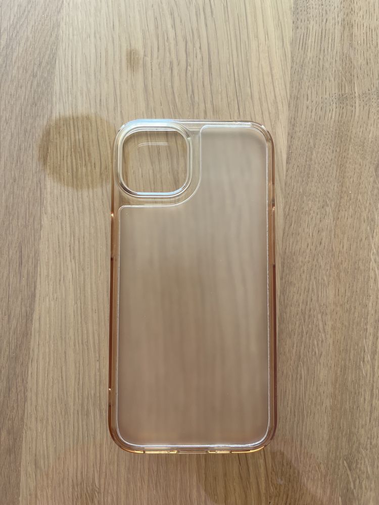 Etui Spigen iphone 13