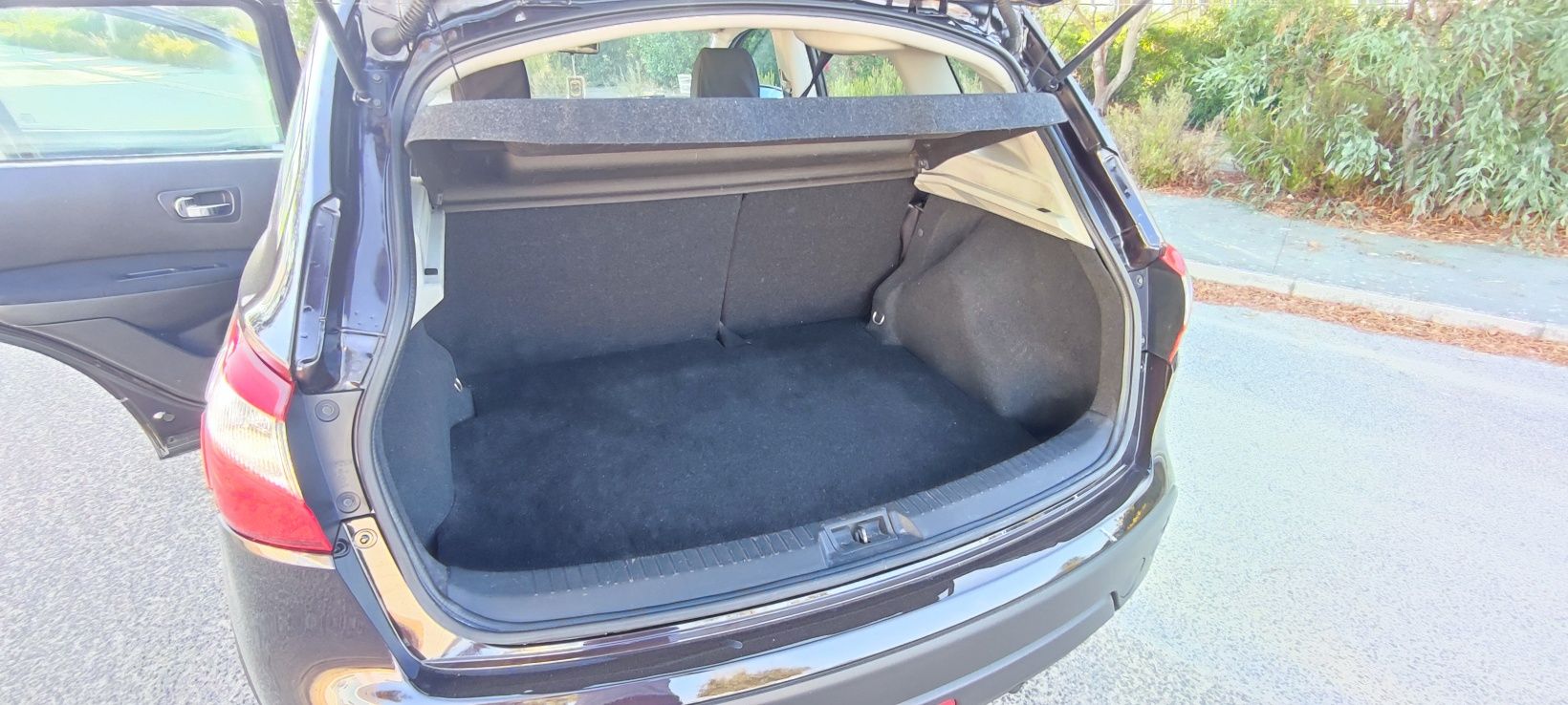 Nissan Qashqai 1.5 DCI 4x2 eco Acenta Troco 135€ Mês