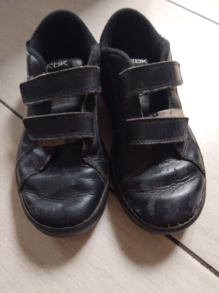 Buty korki chlopiece roz 32