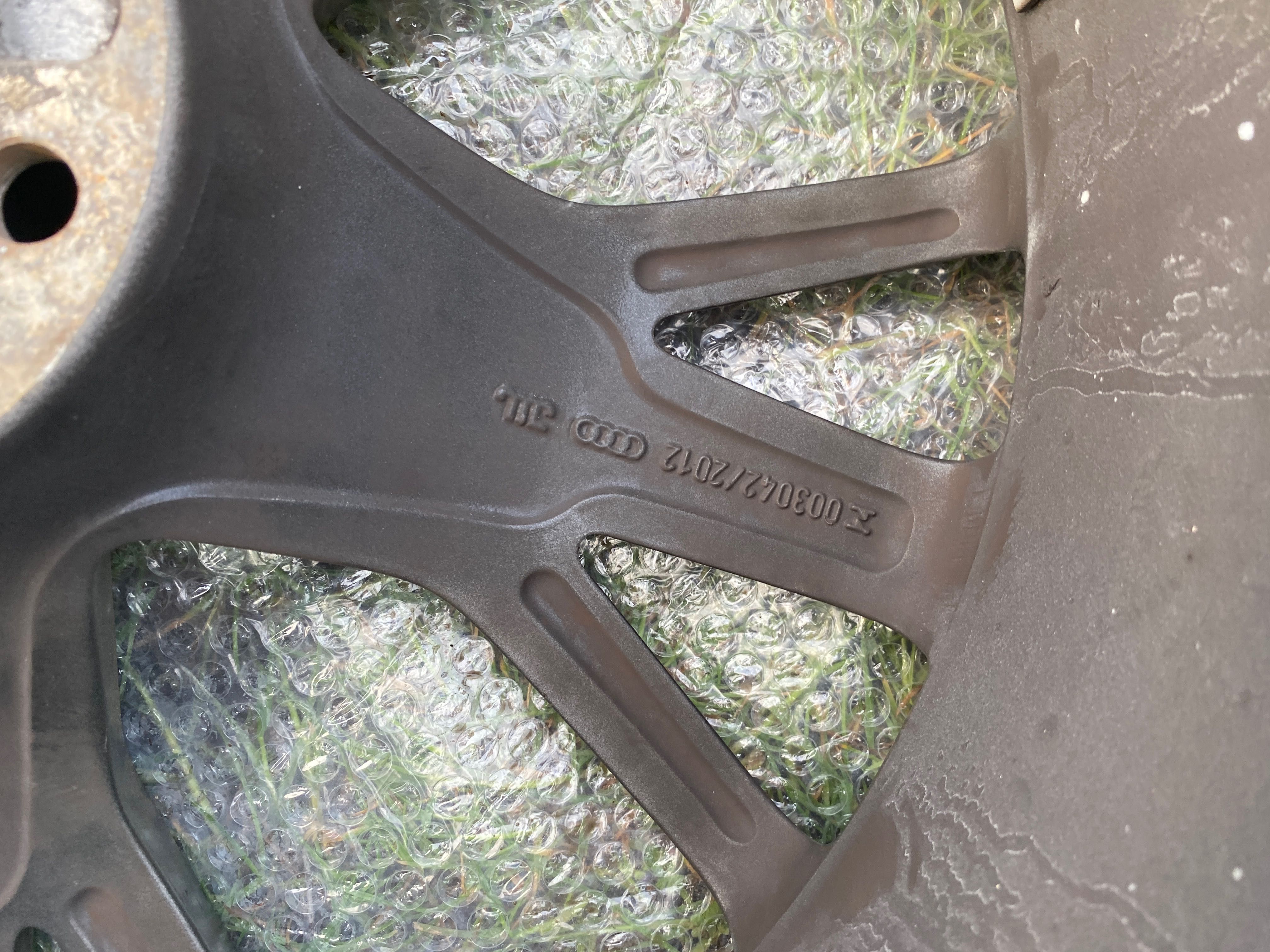 Felga Aluminiowa Audi A4 8W0 Audi Sport 5x112 ET34 9.0x20” b. ładna
