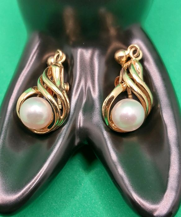 Złote kolczyki z perłami, próba 750