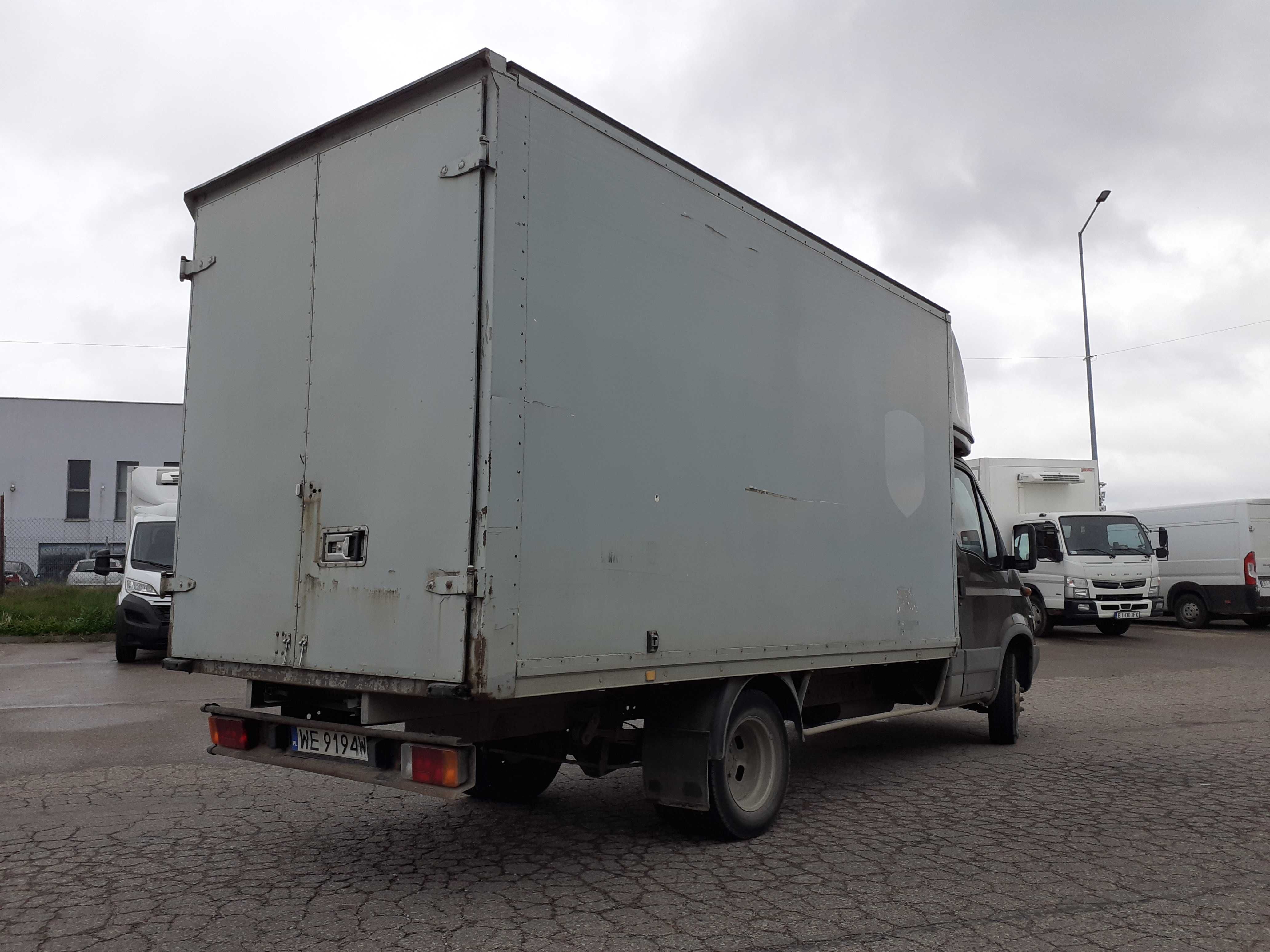 Iveco Daily 35C12 kontener 8ep