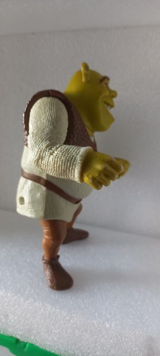 Figura shrek usado