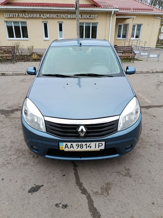 Renault Sandero .Рено Сандеро стан чудовий