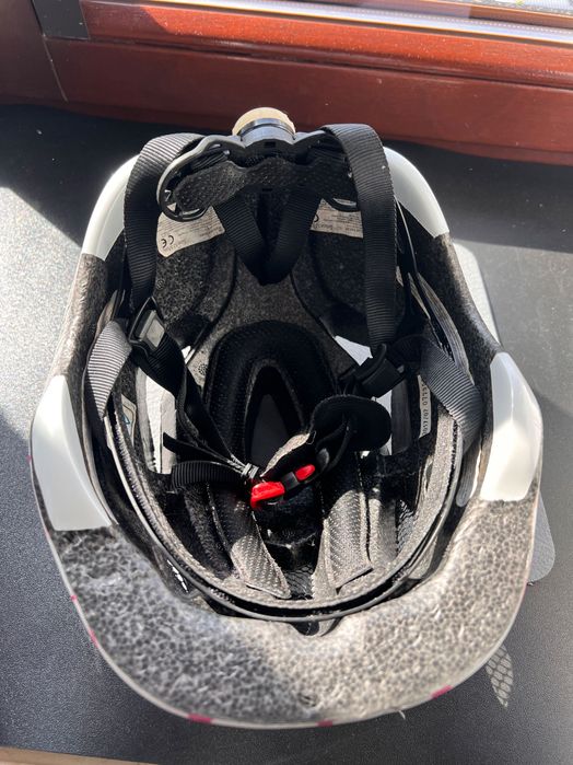 Kask rowerowy dziecięcy ABUS