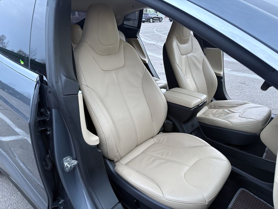 Продам Tesla model S