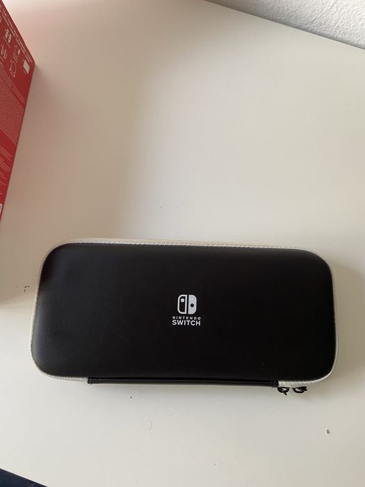 Nintendo Switch OLED - Excelente Estado