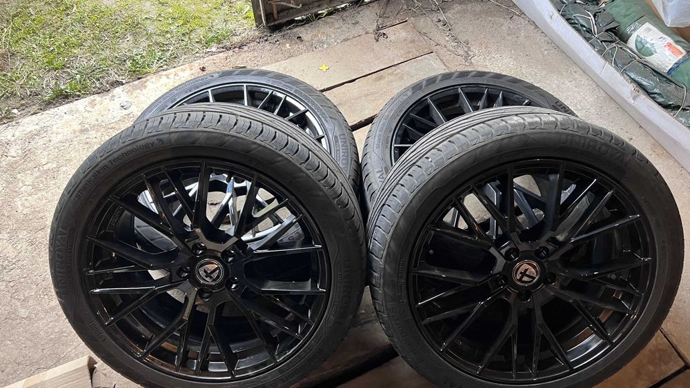 Диски Tomason TN23/19'' 8.5J ET45, Шини літні Uniroyal RainSport 5 19