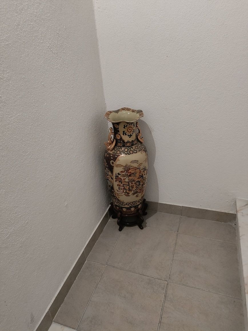 Jarrão com 70cm antigo