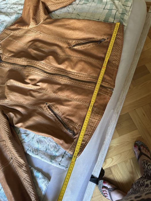 Куртка из эко кожи.