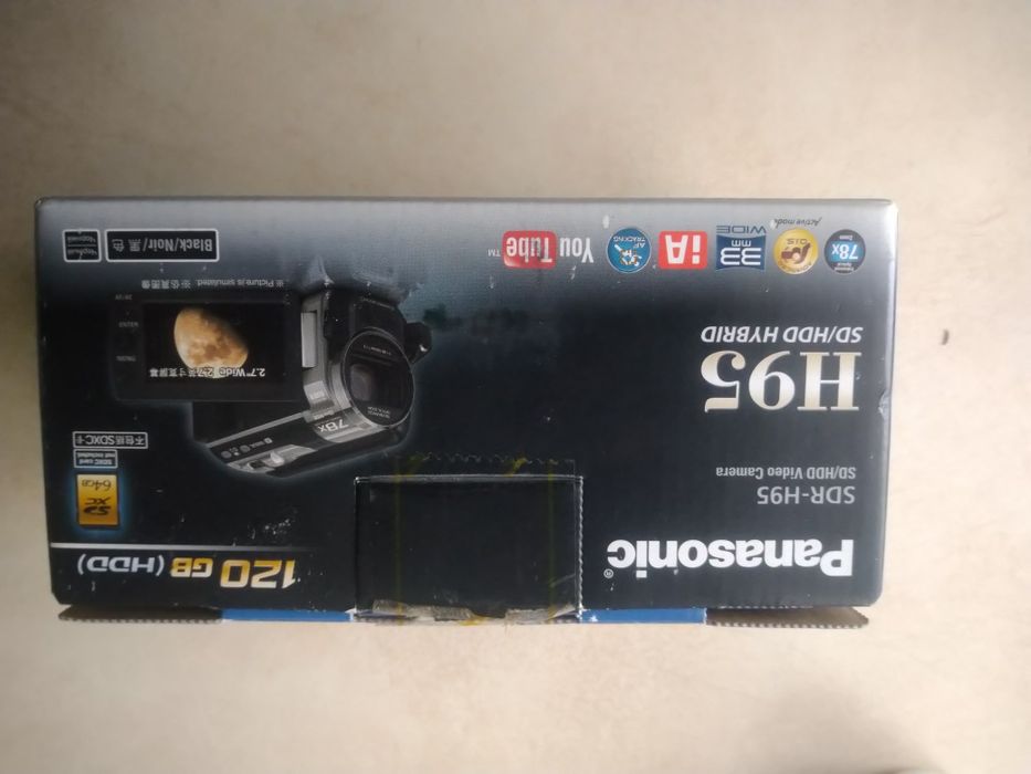 Продам видеокамеру под ремонт.