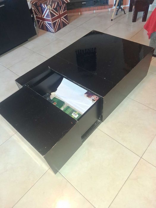 Móveis para sala de estar, mesa, cadeiras