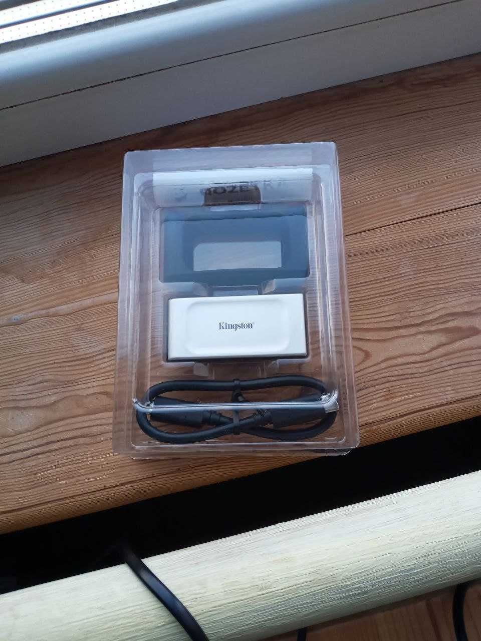 SSD диск Kingston XS2000 Portable 1TB USB 3.2 Gen2